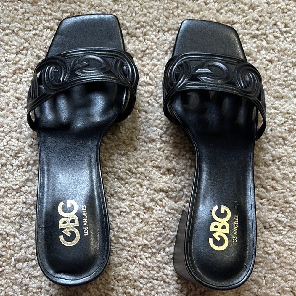 GBG Los Angeles Black Women's Sandals